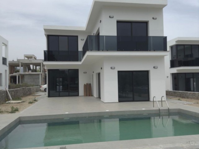 OZANKÖY 4+1 VILLA MIT POOL