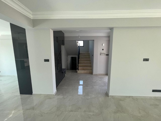 READY TO MOVE IN 4+1 CLOSE TO English School of Kyrenia