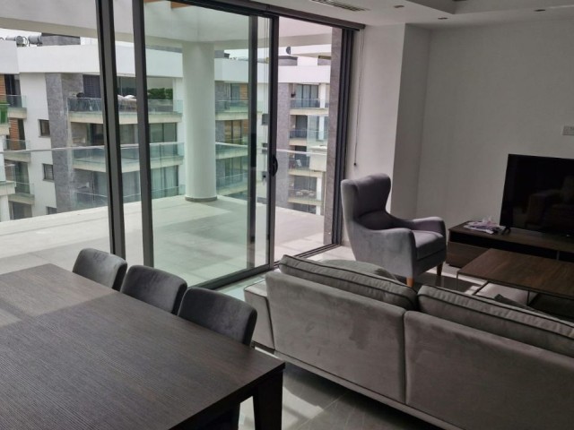 TOLLES 2+1 PENTHOUSE IM ZENTRUM VON NICOSIA!!!