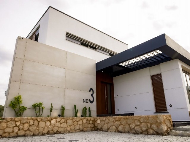 ULTRA MODERN HARIKA MANZARALI 4+1 VILLA