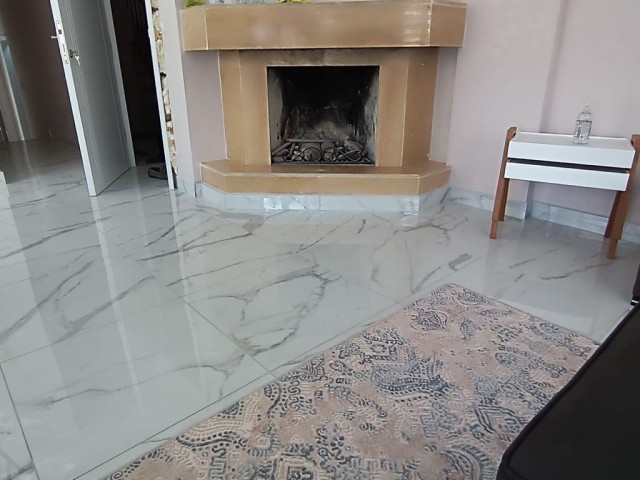 Girne center near mister pound 3+1 for rent