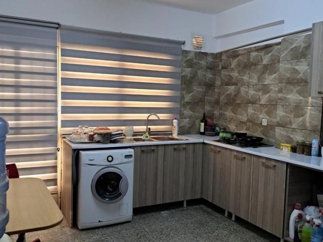 Lefkoşa Gönyeli'de Türk Koçanli krediye uygun satılık 3+1 apartman 