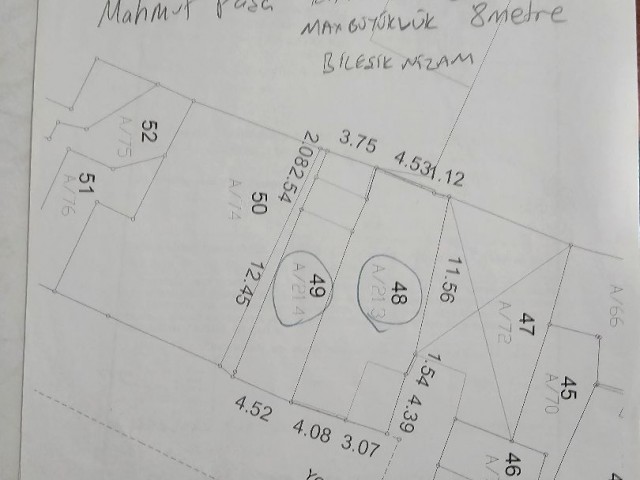 NICOSIA IST FÜR DEN ARBEITSPLATZBAU HINTER DEN GERICHTEN GEEIGNET