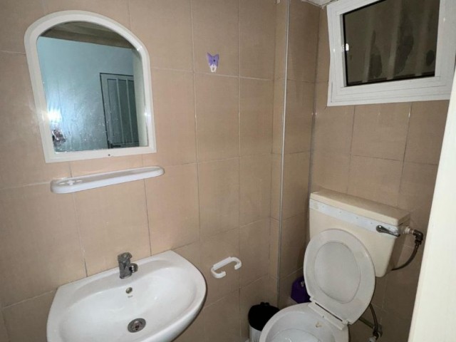 Gönyeli'de Otobüs Duraklarına 1 Dakika Uzaklıkta, Eşyalı 1+1 Kiralık Daire (Aylık Ödemeli) - 260 STG