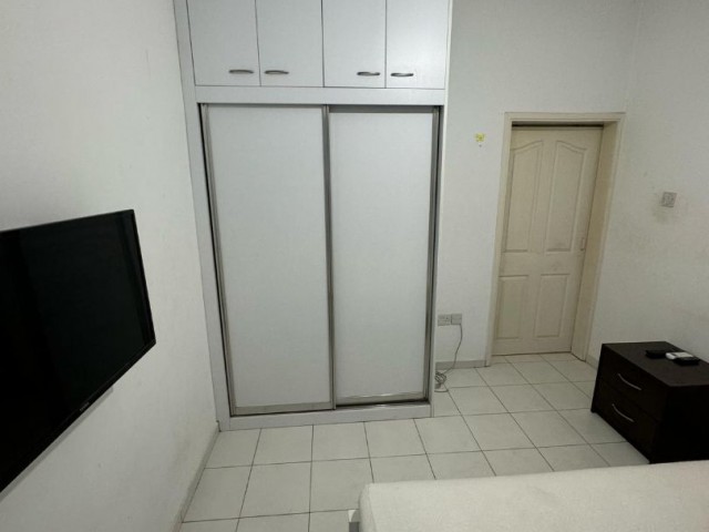 Gönyeli'de Otobüs Duraklarına 1 Dakika Uzaklıkta, Eşyalı 1+1 Kiralık Daire (Aylık Ödemeli) - 260 STG