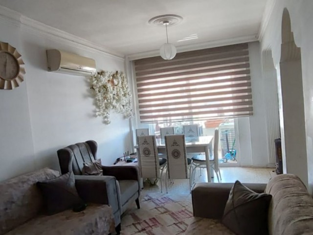 Girne laptada esyasız 2+1 satılık daire