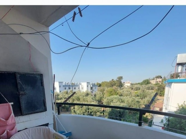 Furnished 2+1 flat for sale in Kyrenia lapta