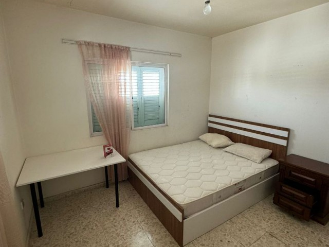 3+1 flat for rent to female students in Nicosia Küçük Kaymaklı area.