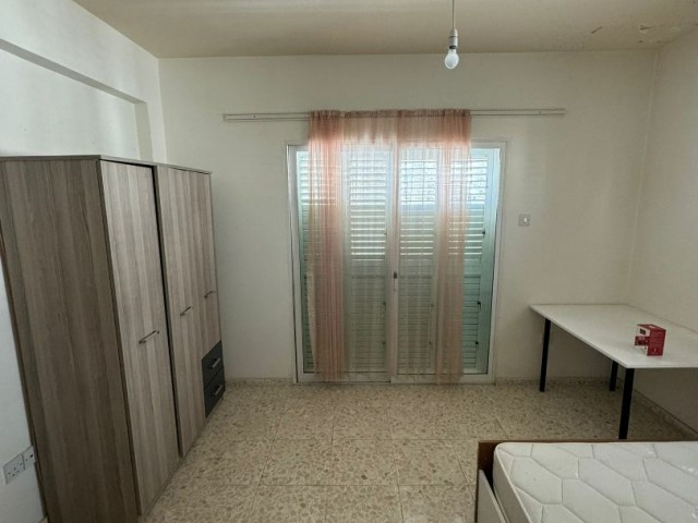 3+1 flat for rent to female students in Nicosia Küçük Kaymaklı area.