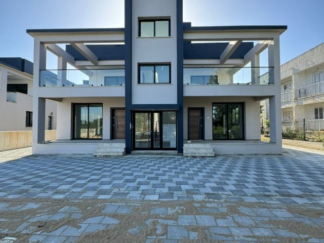 !!!GELEGENHEIT!!! 2+1 PENTHOUSE ZUM VERKAUF IN KYRENIA BOSPHORUS-GEBIET