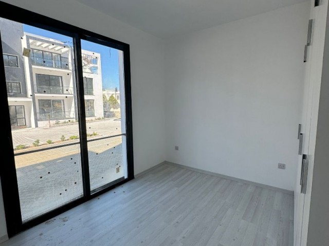 Flat To Rent in Alsancak, Kyrenia