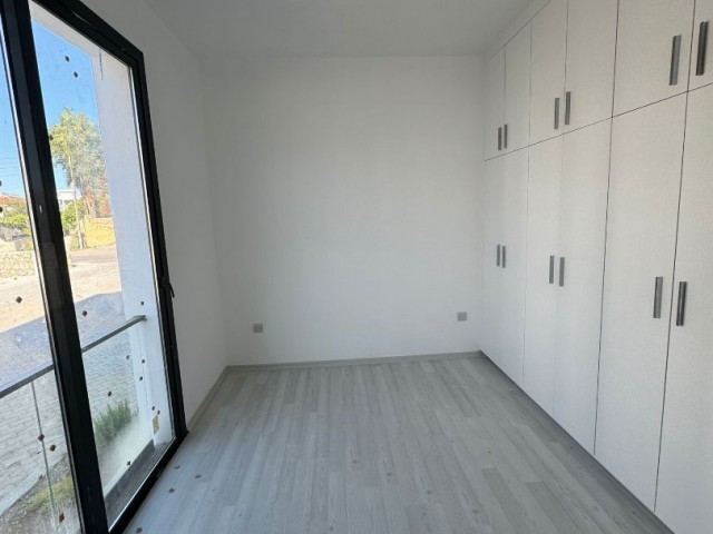 Flat To Rent in Alsancak, Kyrenia