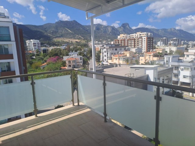 2+1 PENTHOUSE WITH SEA VIEW IN A FABULOUS LOCATION IN KYRENIA CENTER