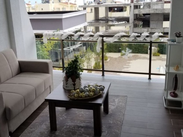 Flat For Sale in Yukarı Girne, Kyrenia