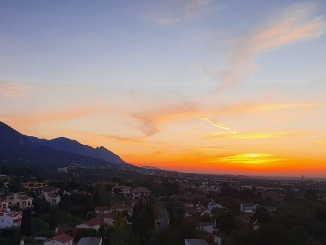 3+1 Penthouse mit spektakulärem Berg- und Meerblick in der 8. Akacan Elegance Anlage  ** 