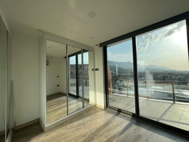 2+1 Penthouse zu vermieten mit Berg- und Meerblick im Fashion Blok im 8. Stock des Akacan Elegance-Geländes