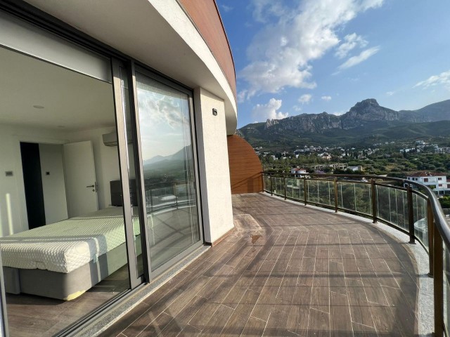 2+1 Penthouse zu vermieten mit Berg- und Meerblick im Fashion Blok im 8. Stock des Akacan Elegance-Geländes