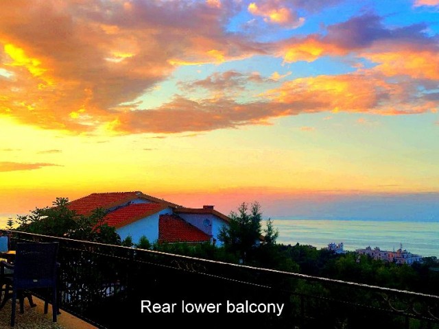 Panoramic Twin Villa for a large family 5+2+2 in Kyrenia with BEST mountain and sea views in Northern Cyprus