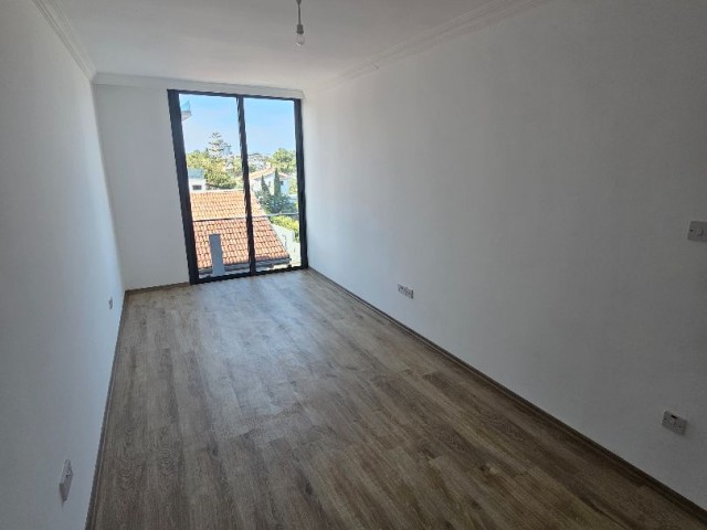 2+1 FLAT WITH CLOSED PARKING PARKING IN KYRENIA CENTER FOR URGENT SALE
