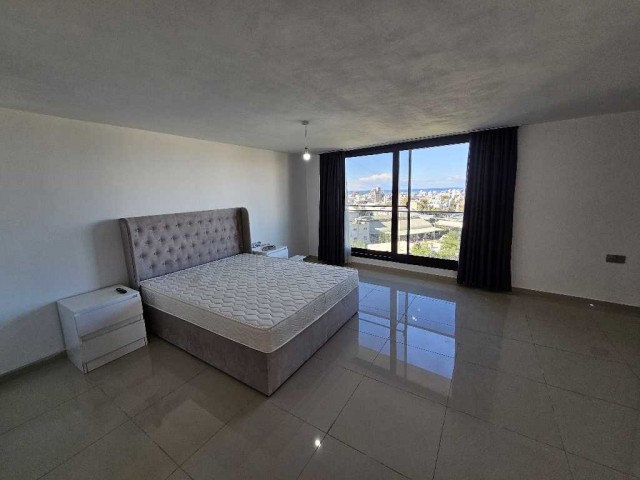 PENTHOUSE FOR RENT IN KYRENIA CENTER WITH POOL AND TERRACE!!