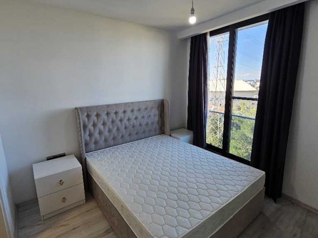 GİRNE MERKEZ'DE SATILIK PENTHOUSE-HAVUZ VE TERASLI!!