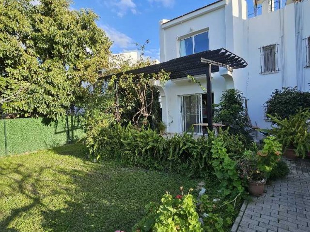 WONDERFUL DETACHED 3+1 VILLA FOR RENT IN KARAOĞLANOĞLU, KIRNE, WITHIN A SITE WITH POOL AND PARKING PARKING