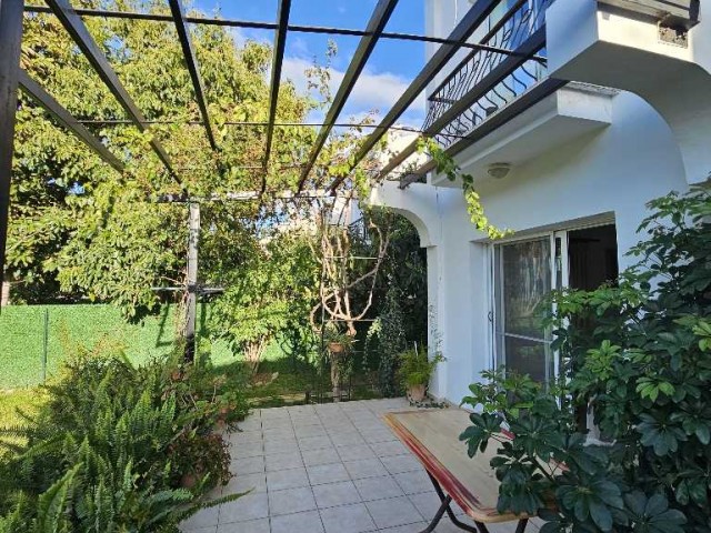 WONDERFUL DETACHED 3+1 VILLA FOR RENT IN KARAOĞLANOĞLU, KIRNE, WITHIN A SITE WITH POOL AND PARKING PARKING