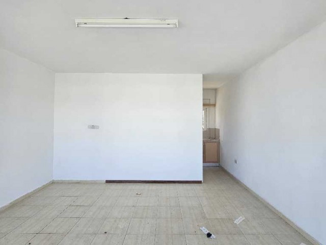 SHOP FOR RENT IN GIRNE ALSANCAK