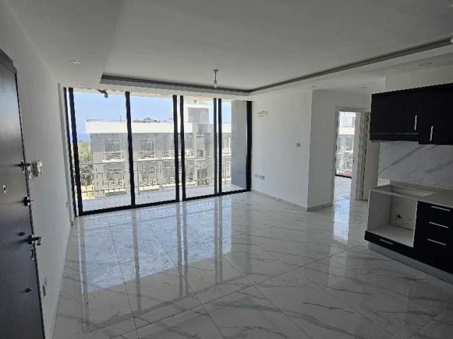 2+1 APARTMENT FOR RENT WITH CLOSED PARKING LOT, TERRACE AND POOL IN GİRNE LAPTA SITE