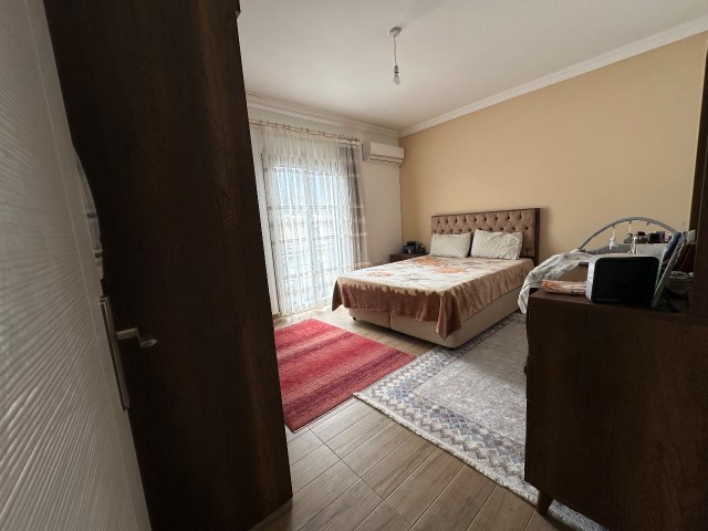 Wunderschöne 3+1 Wohnung in Alsancak