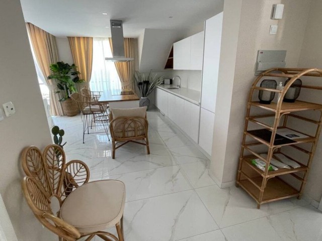 Girne’de Denize Sıfır 2+1 Penthouse