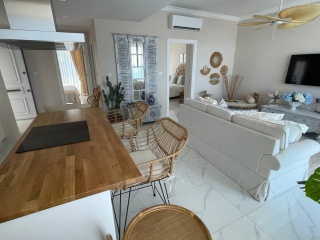 Girne’de Denize Sıfır 2+1 Penthouse