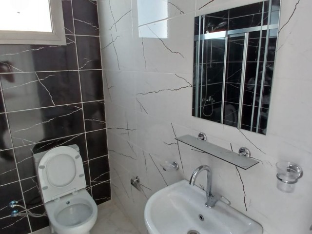 Gönyelide 2+1 80 M Kare Yeni Bitmiş Apartman Dairesi