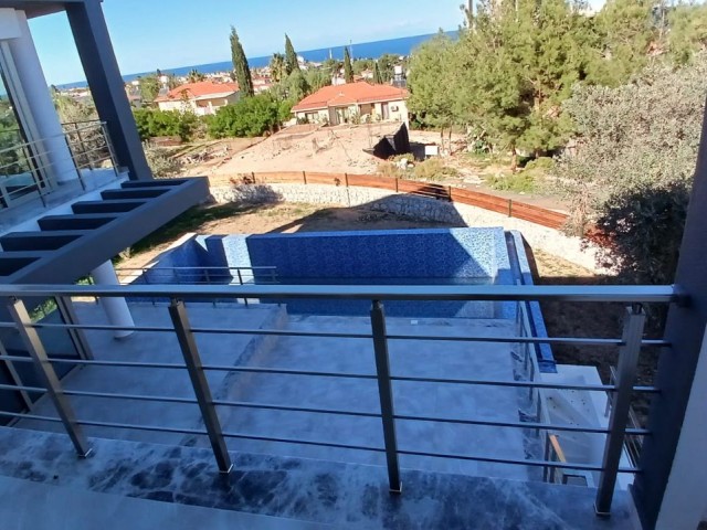 3+1 Villa mit Pool zum Verkauf in der Region Çatalköy-Kyrenia
