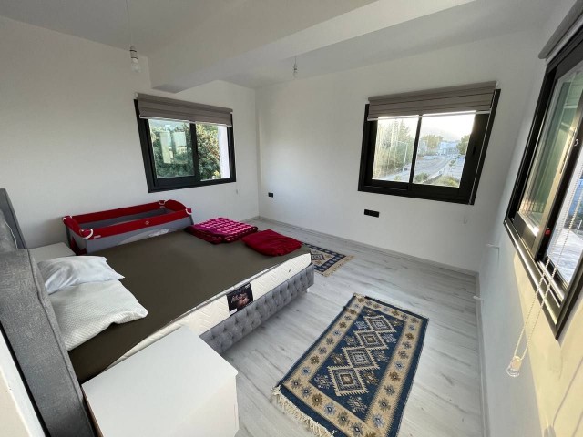 Меблированная вилла 4+1 в аренду с видом на море и горы в Чаталкёй, Кирения