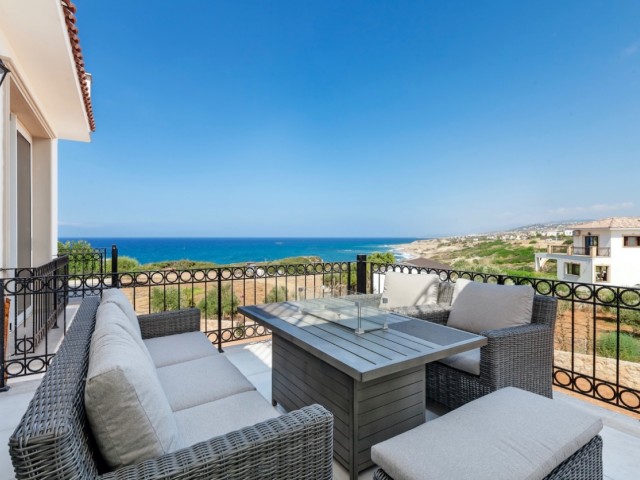 Girne Esentepe’de Deniz Manzaralı Harika 2+1 Penthouse