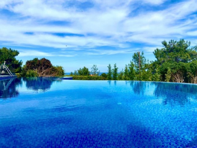 4+1 Villa mit legendärem Meerblick in Alsancak, Kyrenia