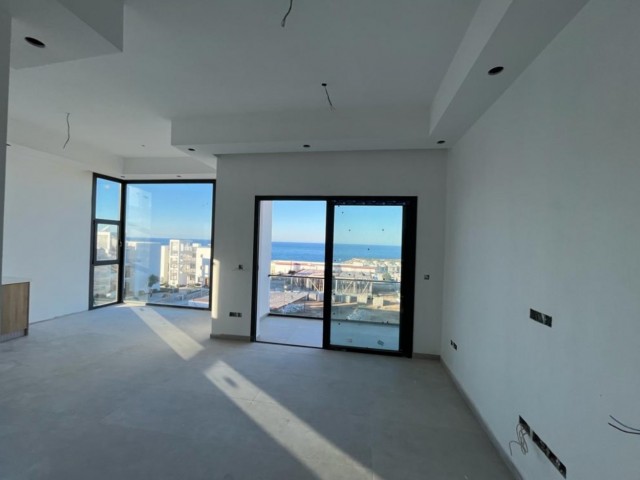 Plaja Yürüme Mesafesinde Mükemmel Ötesi 2+1 Penthouse