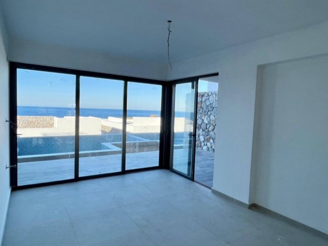 Perfect 2+1 holiday apartment with panoramic sea view and pool in Esentepe