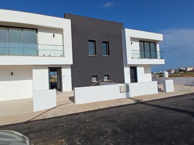 3+1 opportunity villa with pool ready for delivery in Yeniboğaziçi (Corner)