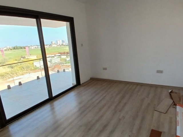 Yeniboğaziçinde teslime hazır 3+1 havuzlu fırsat villa (Köşe)