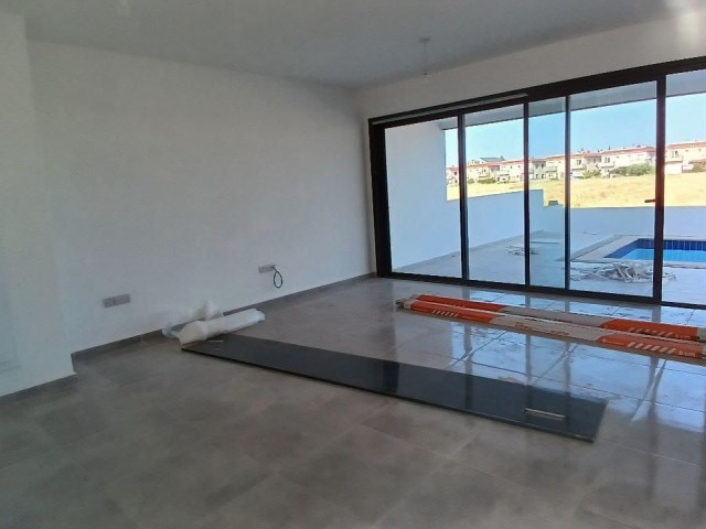 3+1 opportunity villa with pool ready for delivery in Yeniboğaziçi (Corner)