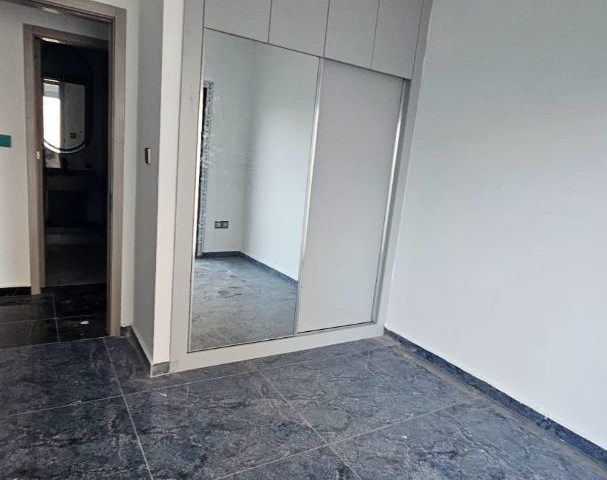 Mağusa Gülseren bölgesinde 2+1 teraslı deniz manzaralı satılık   penthouse'lar