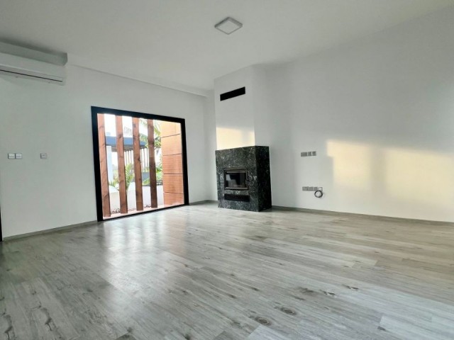 Yeniboğaziçinde satılık 3+1 havuzlu bungalow