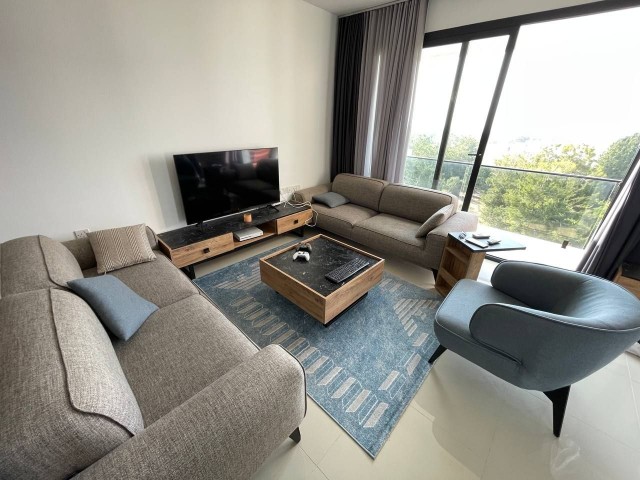 Girne Merkez'de Panoramik Deniz Manzaralı Satılık 3+1 Penthouse