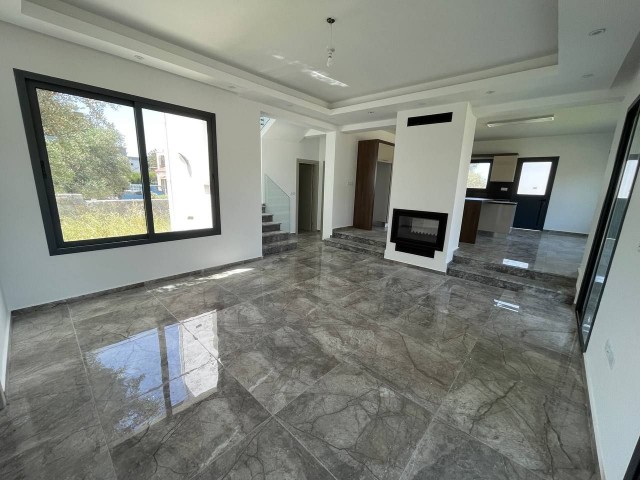 3+1 Villa with 1073m2 Land for Sale in Çatalköy, Kyrenia, Very Close to the Sea