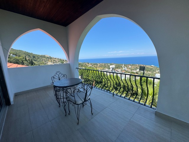 Villa with Fascinating Sea View in Kyrenia Kayalar