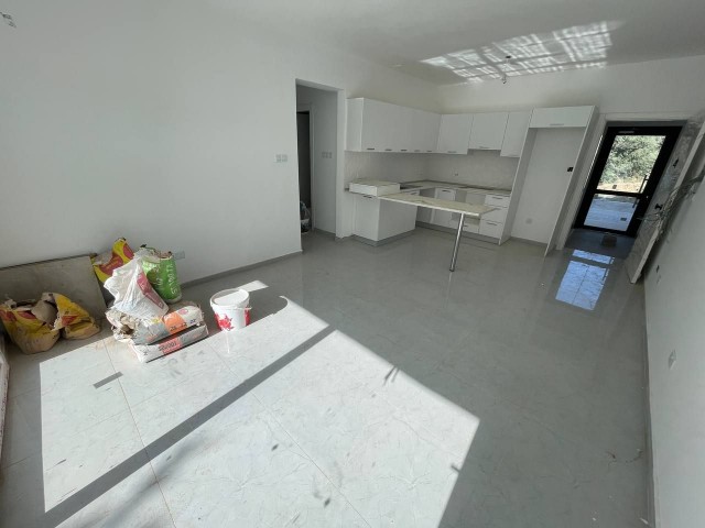 Opportunity 2+1 Flat for Sale in a Beautiful Location Close to the Main Road in Kyrenia Alsancak