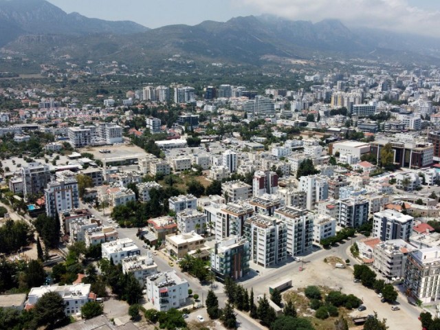 1+1 WOHNUNG ZUM VERKAUF IM ZENTRUM VON KYRENIA