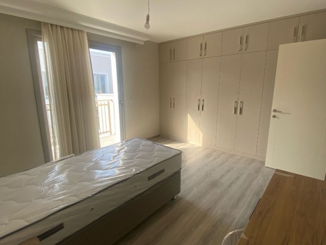 3+1 KOMPLETT MÖBLIERTES LUXUS-PENTHOUSE ZU VERMIETEN, 255 M2